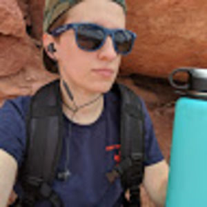 Meet your Posher, Hazelunicorn